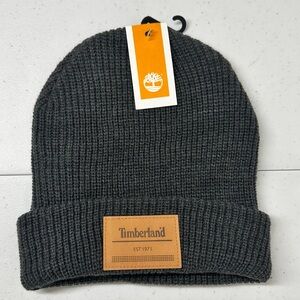 Timberland Leather Patch dark gray cuffed Beanie. New with tags. T100916C